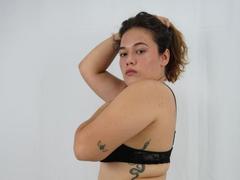 CurvySofiHard - couple webcam at xLoveCam
