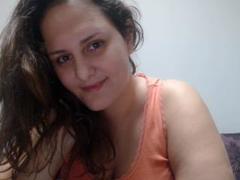CurvySweetGirl - female with brown hair and  big tits webcam at xLoveCam
