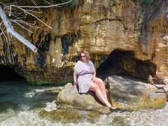 CurvySweetGirl - female with brown hair and  big tits webcam at xLoveCam