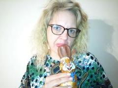 CuteDebbyPlay - blond female webcam at ImLive