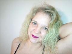CuteDebbyPlay - blond female webcam at ImLive