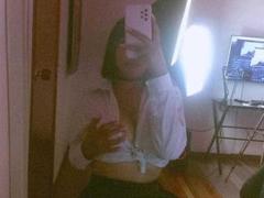 CuteH - female webcam at xLoveCam
