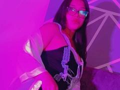 CuteVioletta - female with black hair webcam at xLoveCam