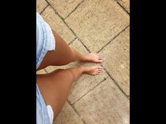 Cute-curly-hot - female with brown hair webcam at xLoveCam