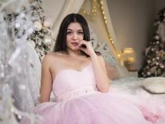 CuttieEyesX - female with black hair and  small tits webcam at xLoveCam