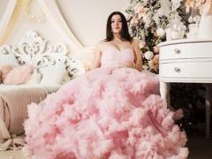 CuttieEyesX - female with black hair and  small tits webcam at xLoveCam