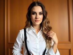 CyntiaLips - female webcam at xLoveCam