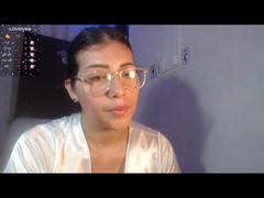 DaMikaela - female with brown hair and  small tits webcam at xLoveCam