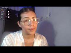 DaMikaela - female with brown hair and  small tits webcam at xLoveCam