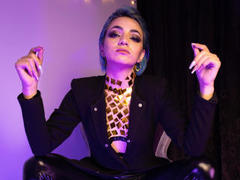 CristalHotie - blond female with  small tits webcam at xLoveCam