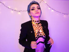 CristalHotie - blond female with  small tits webcam at xLoveCam