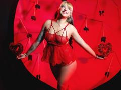 DahianaDmour - blond female webcam at xLoveCam