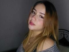 DahianaX - blond female with  small tits webcam at xLoveCam