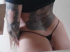 DaisyFx - female with brown hair and  big tits webcam at xLoveCam