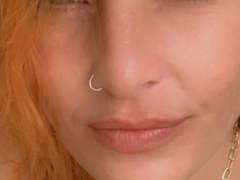 VendeuseDereves - female webcam at xLoveCam