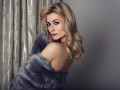 DaisyLyn - blond female with  small tits webcam at LiveJasmin