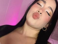 DakotaGauthier - female with black hair and  big tits webcam at xLoveCam