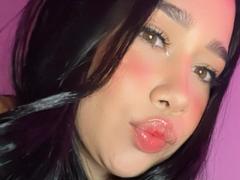 DakotaGauthier - female with black hair and  big tits webcam at xLoveCam