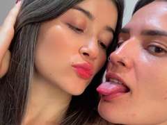 DakottaScarlett - female with black hair webcam at xLoveCam