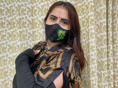 DaliaDubey - female with brown hair webcam at xLoveCam