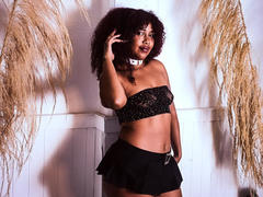 DalilaHeins - female with brown hair and  big tits webcam at LiveJasmin