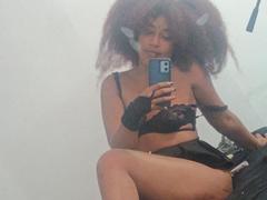 DalilaHeins - female with brown hair and  big tits webcam at LiveJasmin