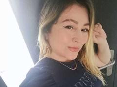 DannaWester1 - blond female with  small tits webcam at ImLive