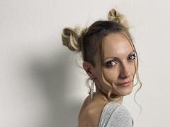 DaneeSoHot - blond female with  small tits webcam at xLoveCam