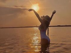 LoreenCronin - female with brown hair and  small tits webcam at xLoveCam