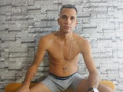 DaniSegura - male webcam at xLoveCam