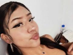 BonnieBond - female with black hair and  big tits webcam at xLoveCam