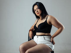 DaniaCarther - female with black hair and  big tits webcam at xLoveCam