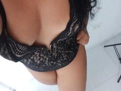 DanielaBebe - female with black hair webcam at xLoveCam