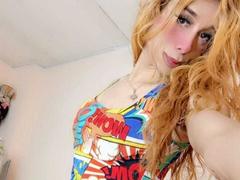 DanielaWalkker - blond shemale with  small tits webcam at ImLive