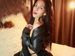NataliePhillips - female with brown hair and  big tits webcam at LiveJasmin