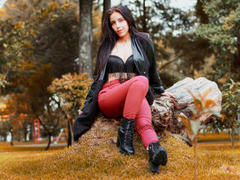 NataliePhillips - female with brown hair and  big tits webcam at LiveJasmin