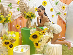 DaniellaAdams - shemale webcam at xLoveCam