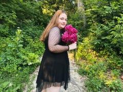 DaniellaGraceZZ - female with brown hair and  big tits webcam at xLoveCam