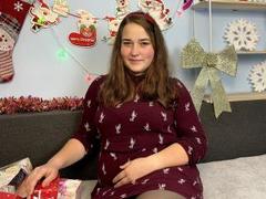 DaniellaGraceZZ - female with brown hair and  big tits webcam at xLoveCam