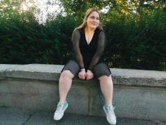 DaniellaGraceZZ - female with brown hair and  big tits webcam at xLoveCam