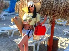 DaniellaHot-hot - female with black hair webcam at xLoveCam