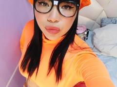 DannaRoser - female with black hair and  small tits webcam at xLoveCam