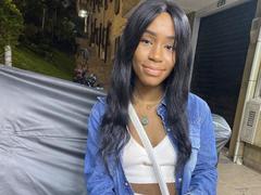 DannaSquirty - female with black hair webcam at xLoveCam