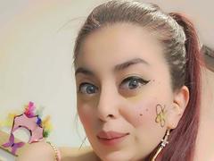 Dannazv - female with red hair webcam at xLoveCam