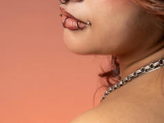 DanniLuke - female with brown hair and  big tits webcam at xLoveCam