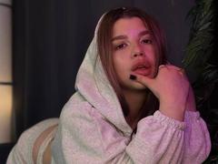 DannieCudney from xLoveCam