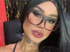 DannaShayana - shemale with black hair webcam at LiveJasmin