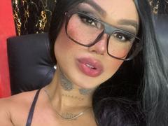 DannaShayana - shemale with black hair webcam at LiveJasmin