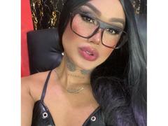 DannaShayana - shemale with black hair webcam at LiveJasmin