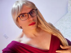 DannyHhot - blond shemale webcam at xLoveCam